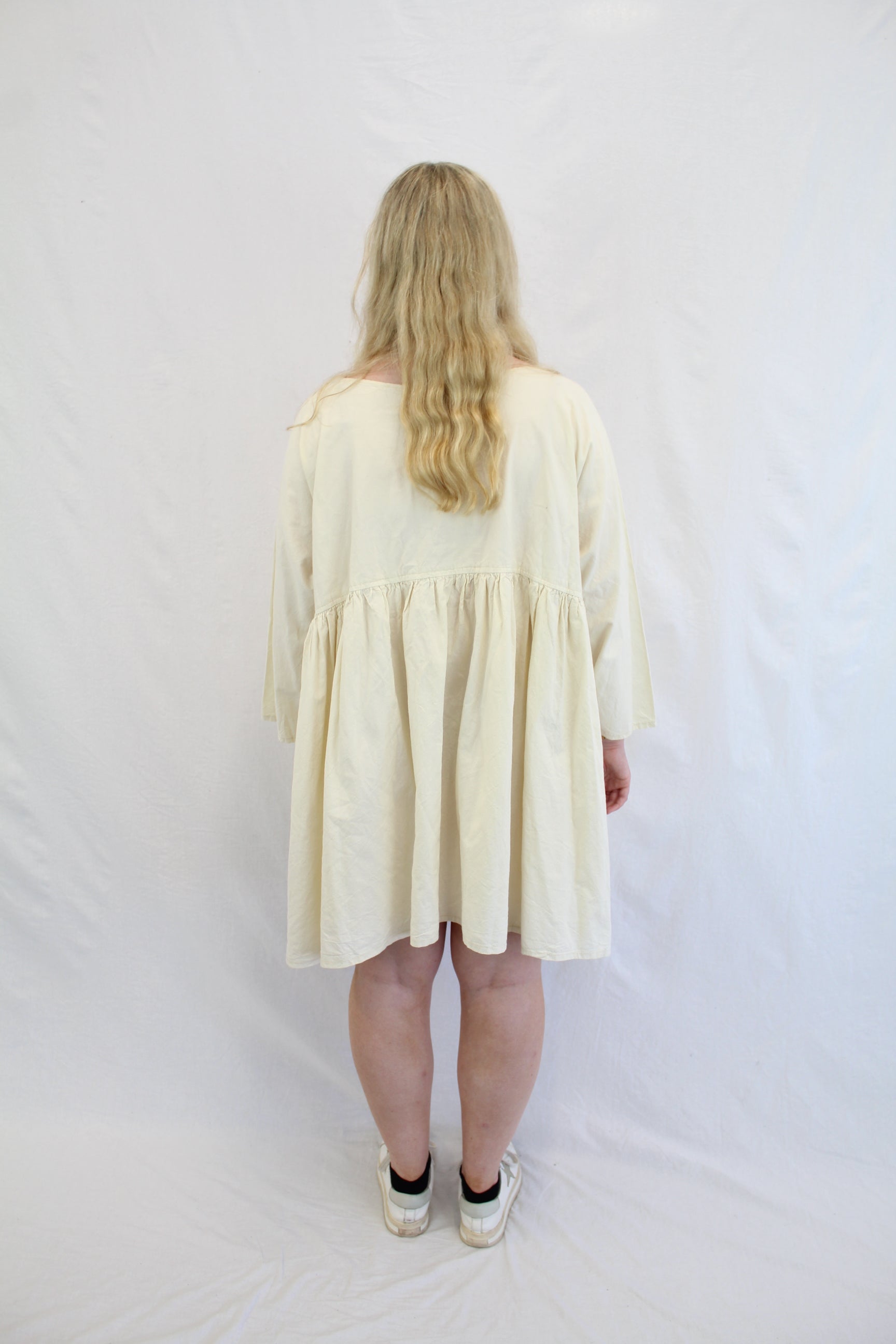 RitaNoTiara - Babydoll Mini Dress