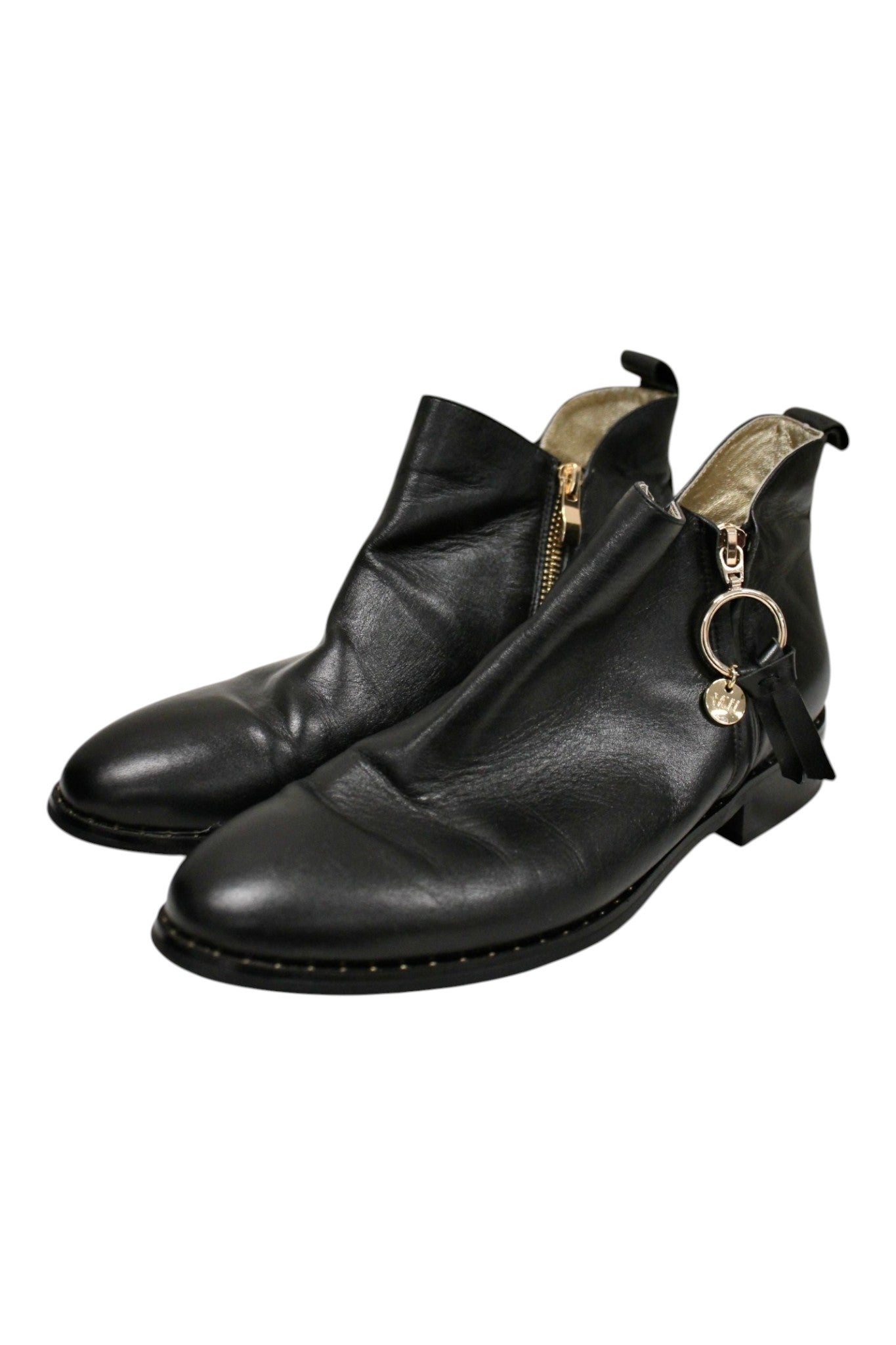 Miss Wilson - Flat Stud Boots