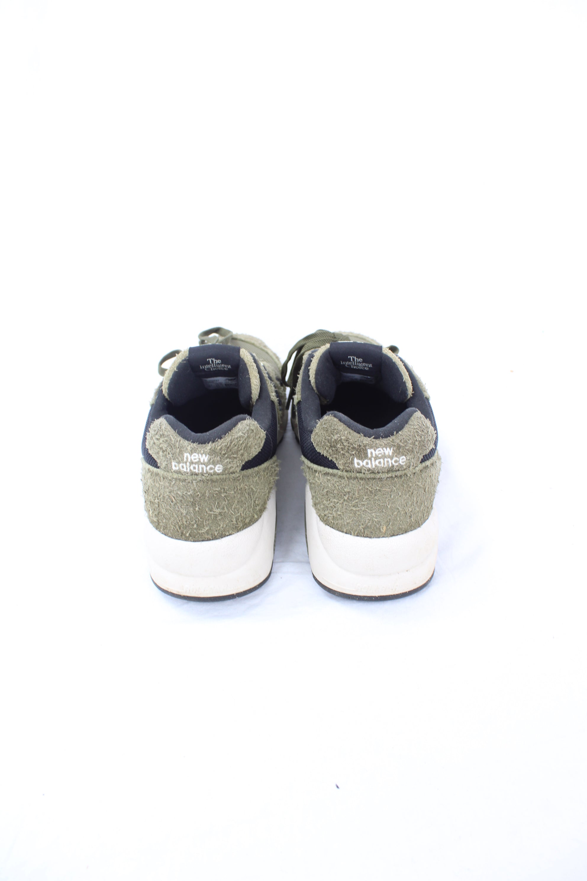 New Balance 580 Suede Sneakers