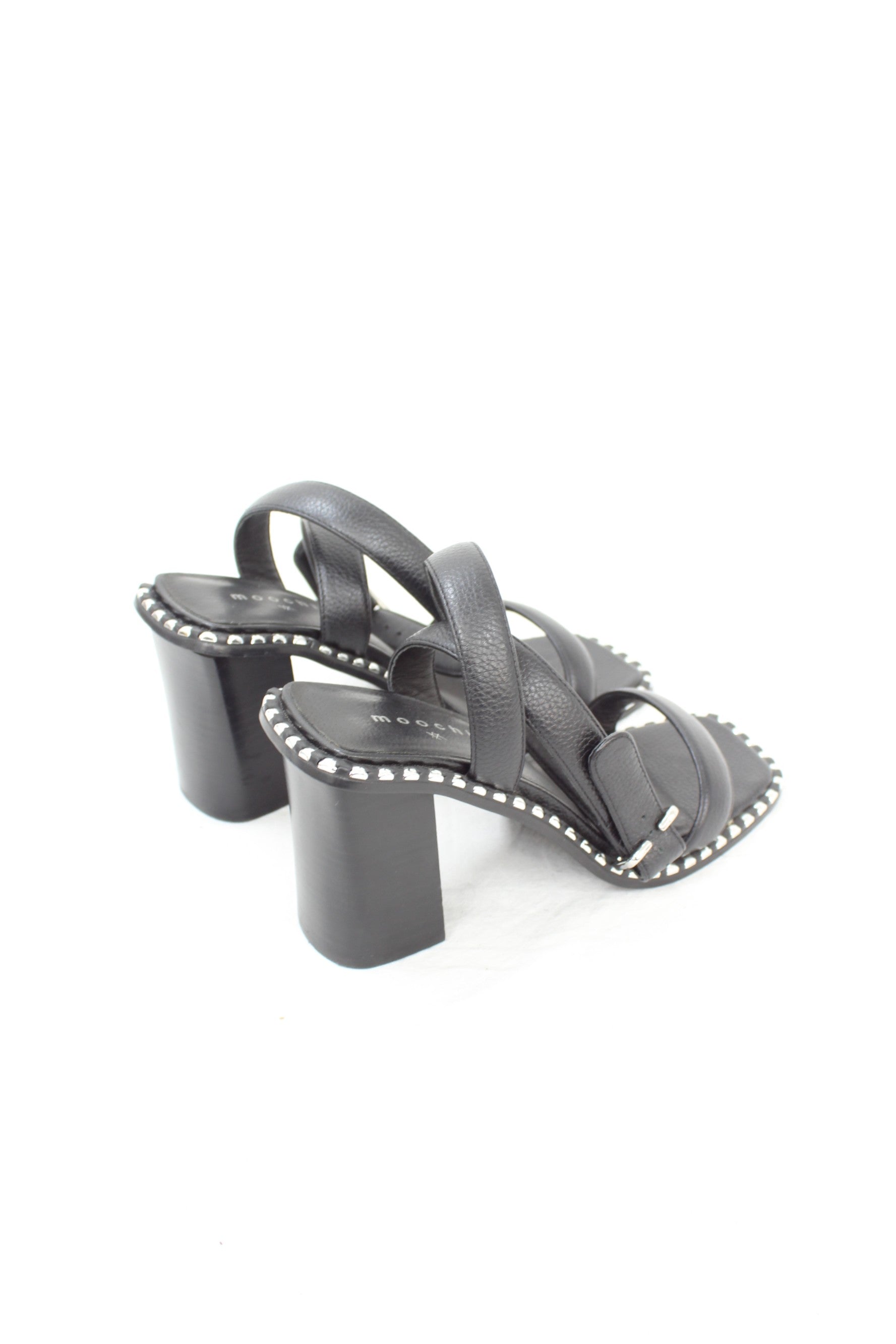 Moochi - Magnet Heels