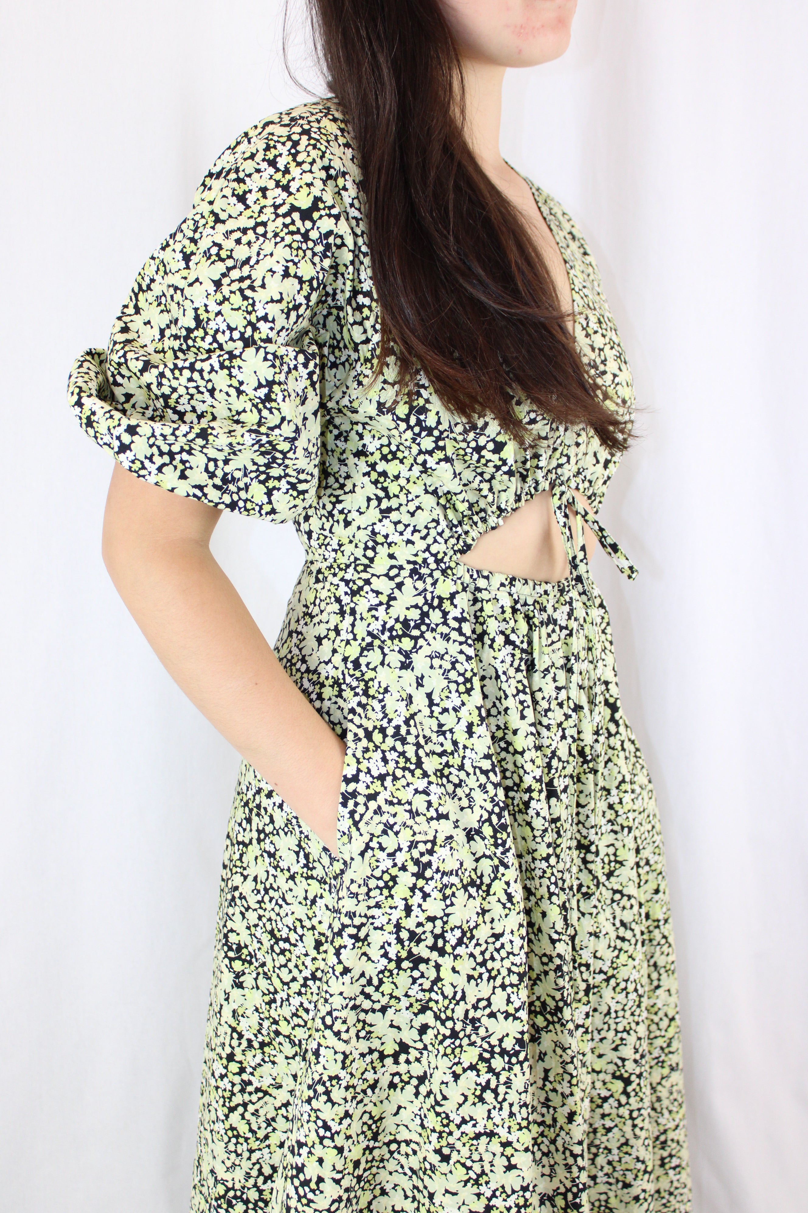 Shona Joy - Tracey Short Sleeve Cut Out Midi Dress