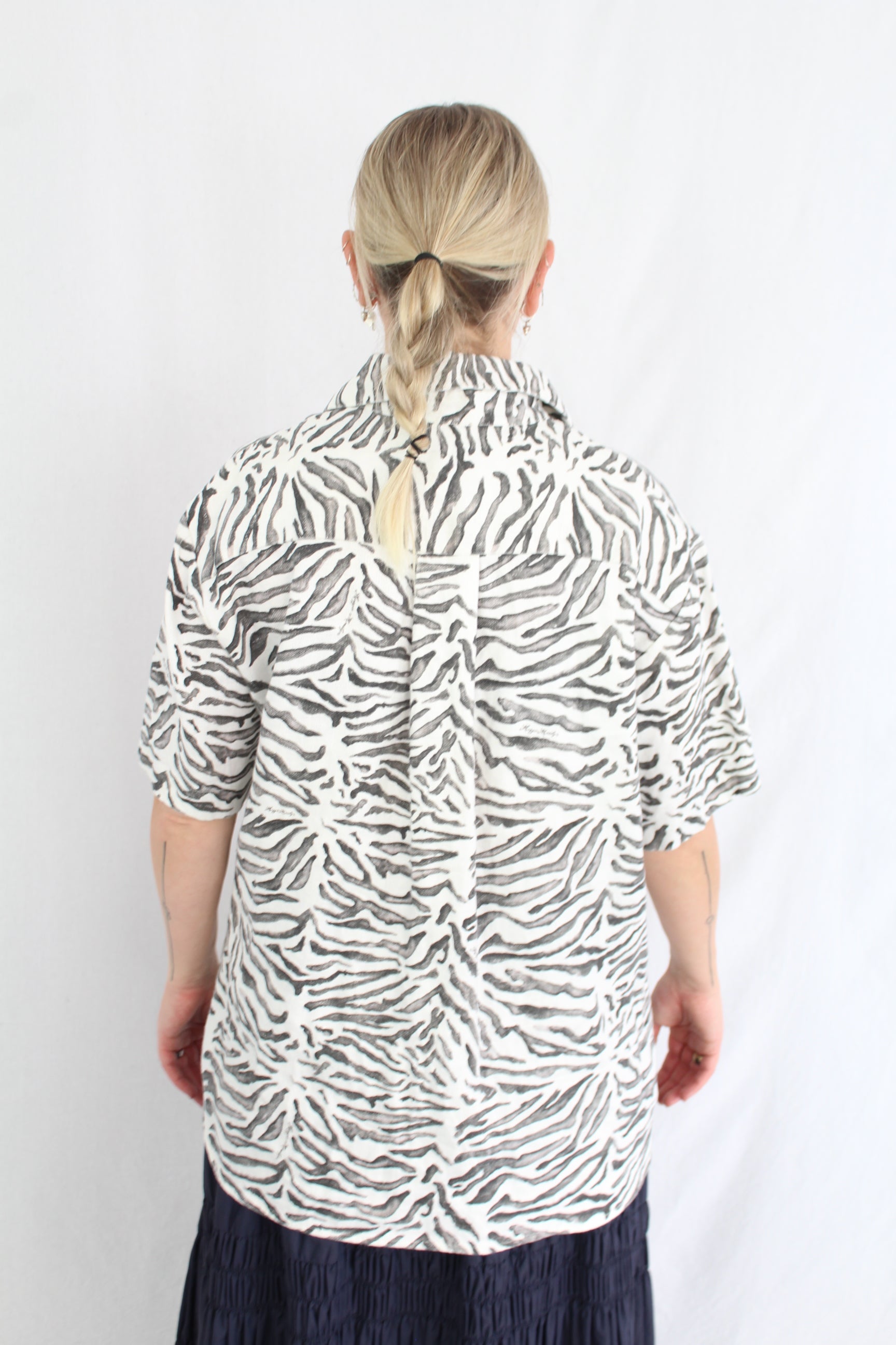 Maggie Marilyn - Linen Button Up