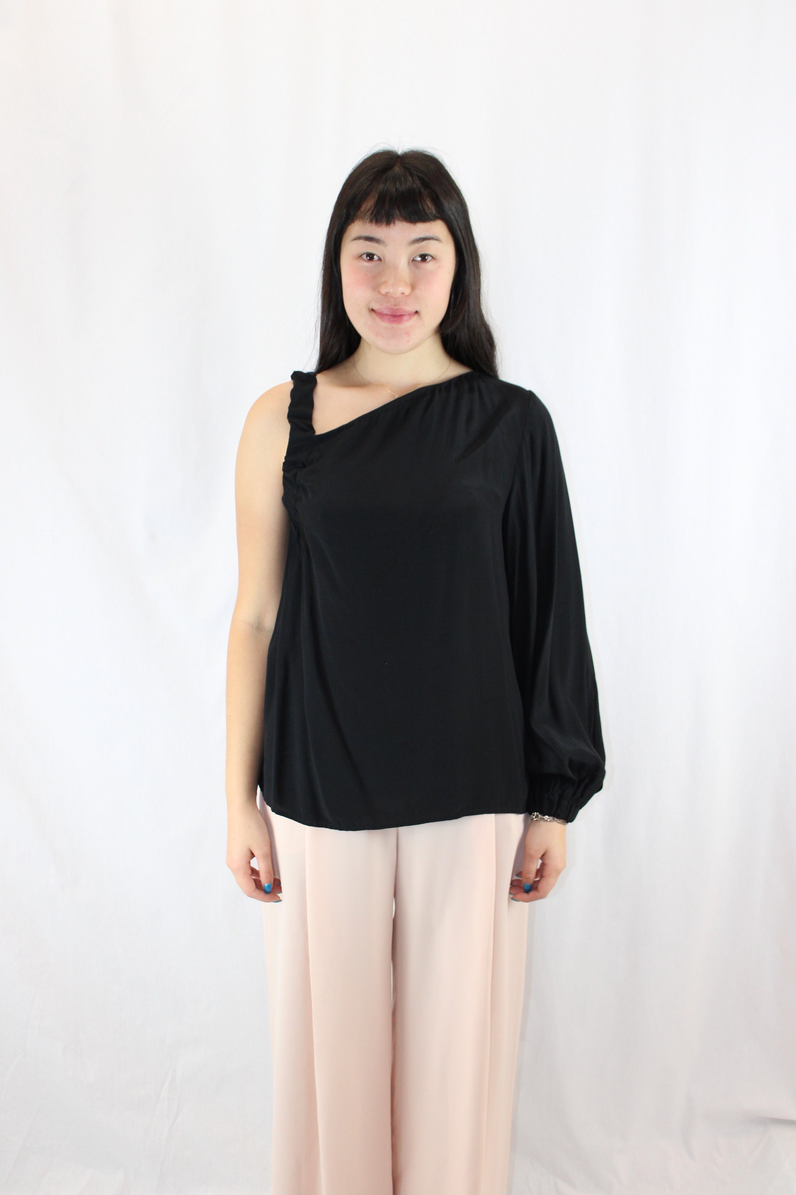 Veronika Maine - NWT Single Sleeve Blouse