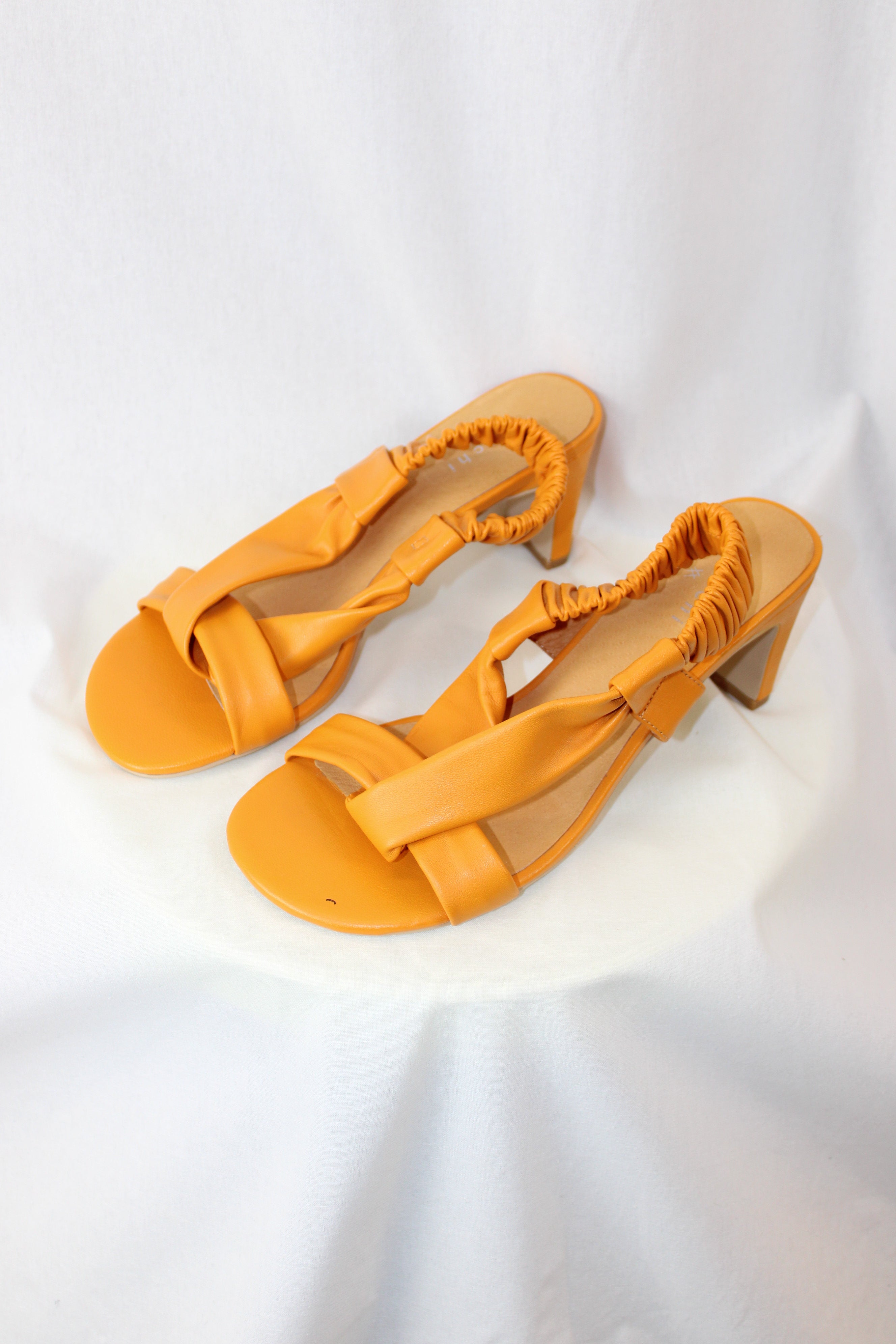 Moochi - Linked Slingback Heel