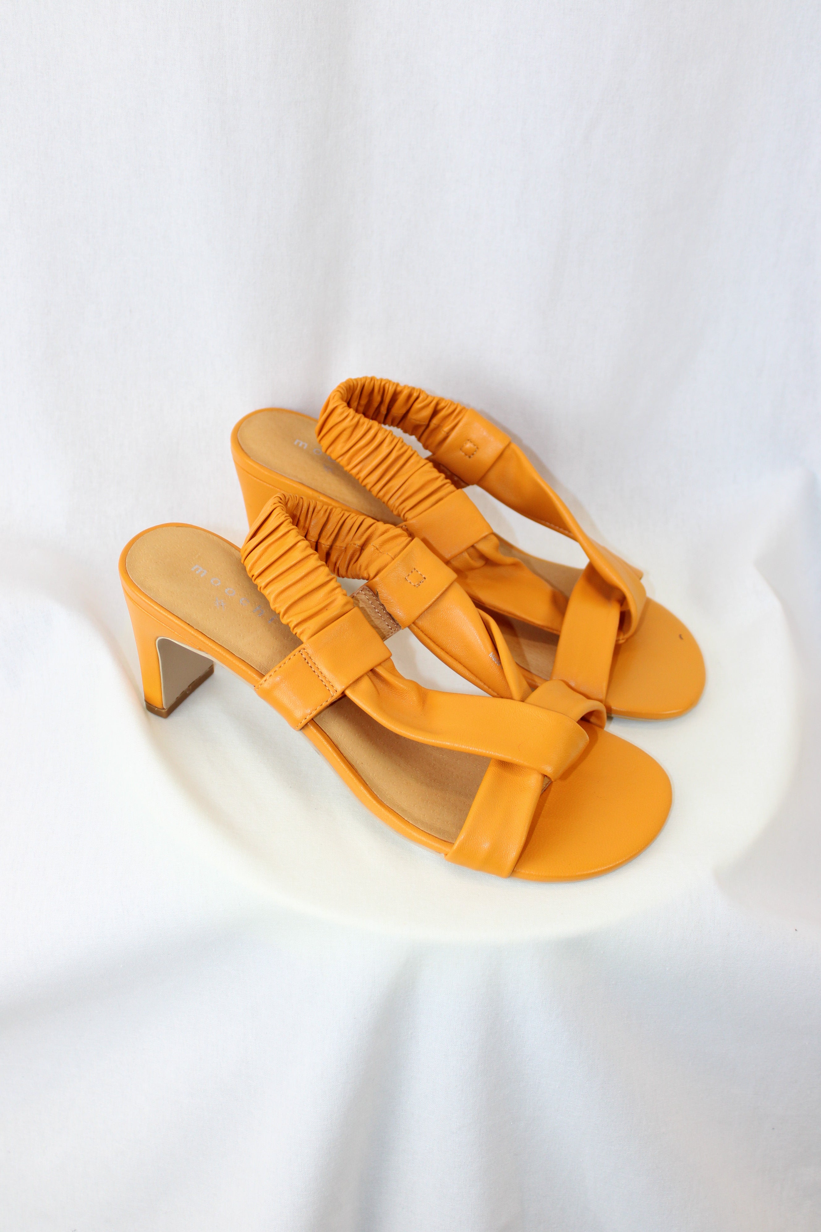 Moochi - Linked Slingback Heel