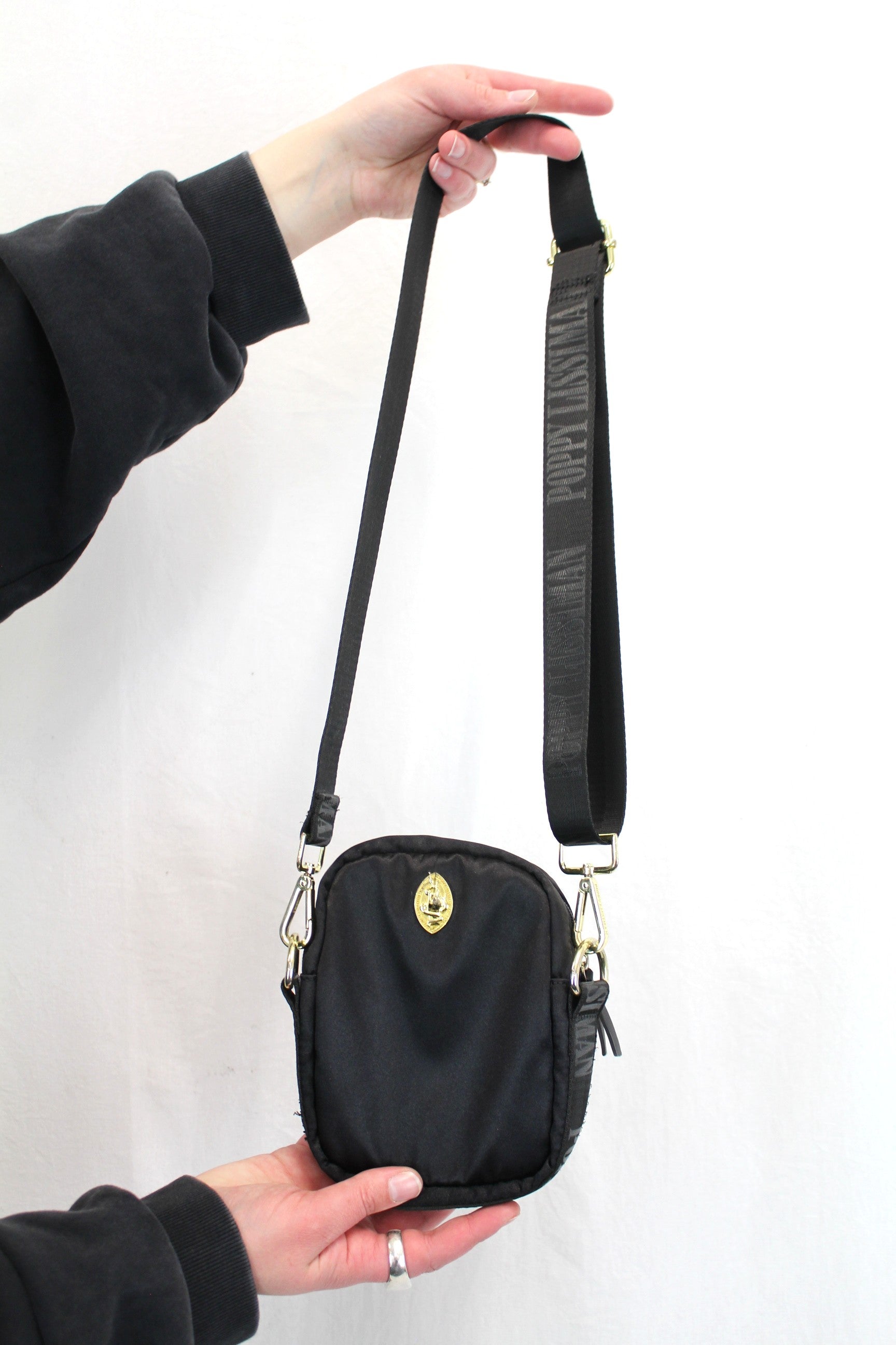 Poppy Lissiman - Nifty Camera Bag