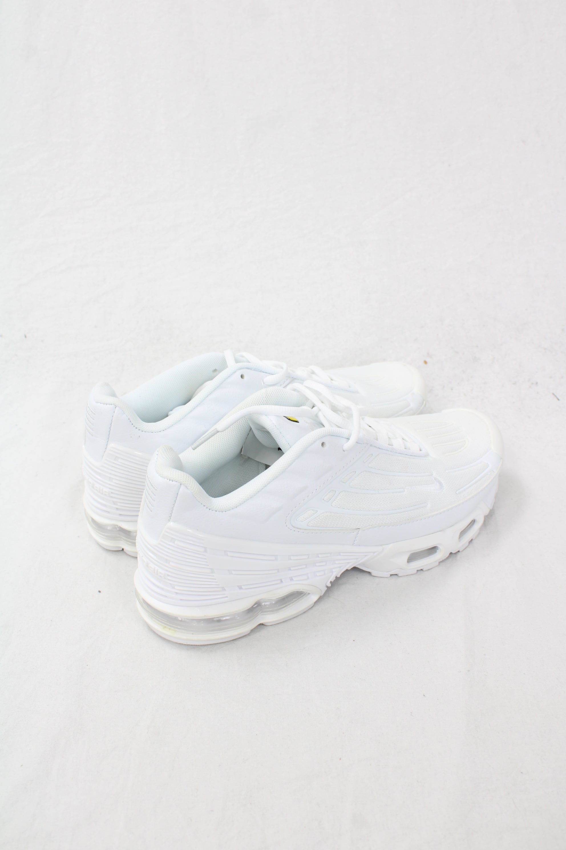 Nike - Air Max TN Plus 3 Triple White Sneakers