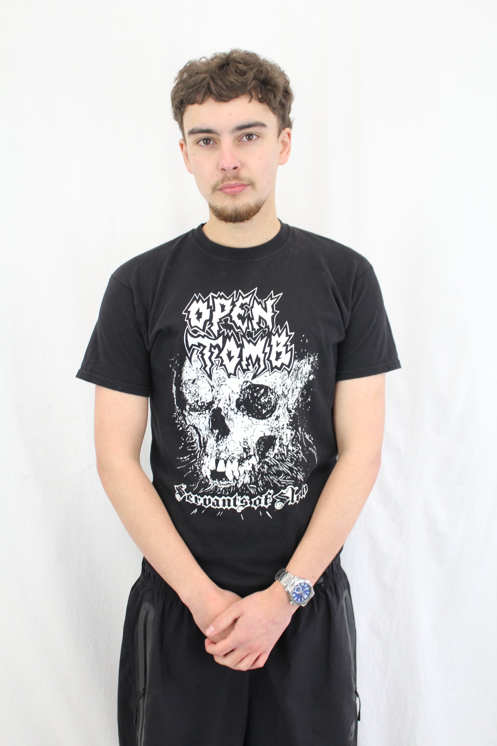 Fruit Of The Loom - Tomb Skull Tee
