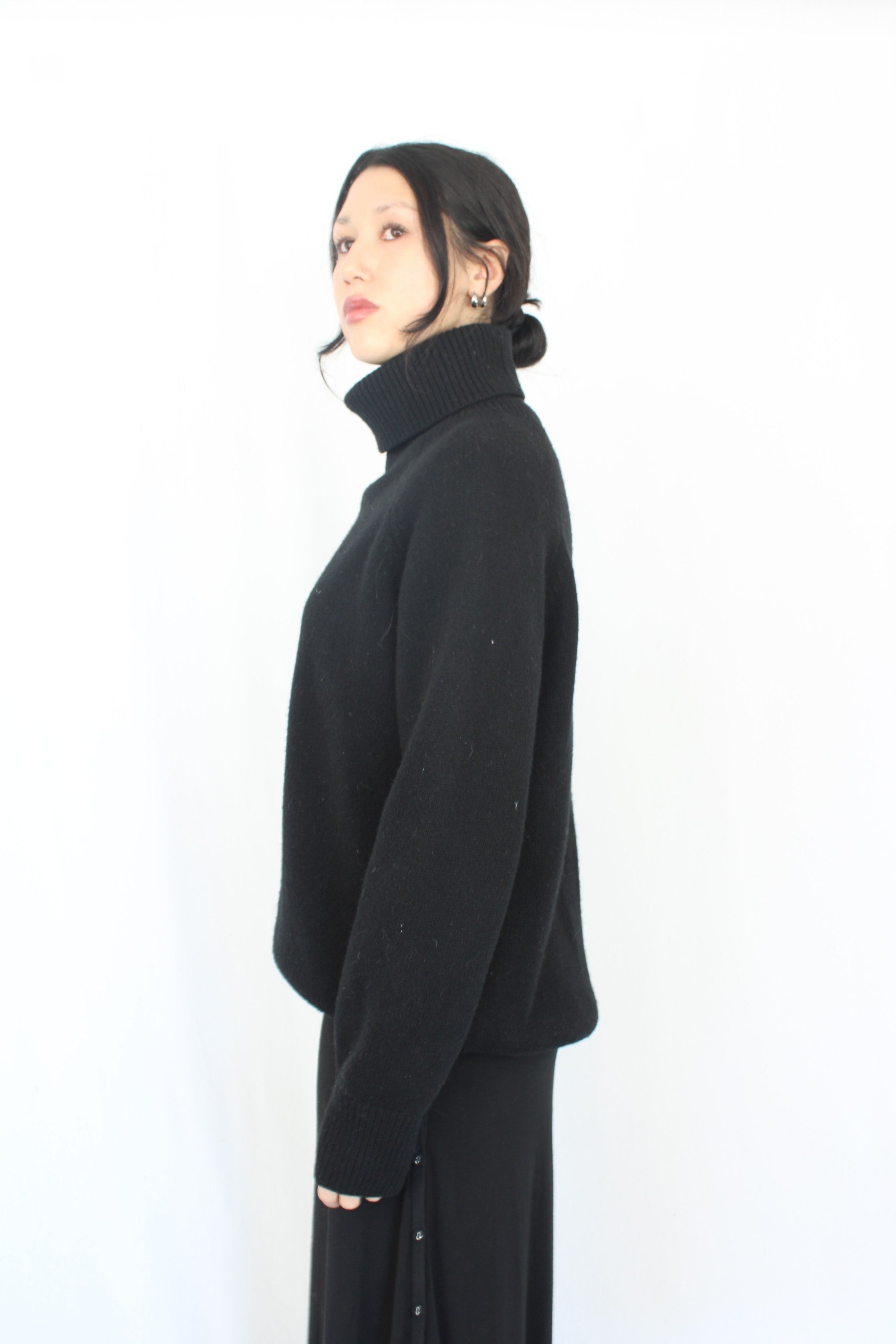 Assembly Label - Wool Turtleneck