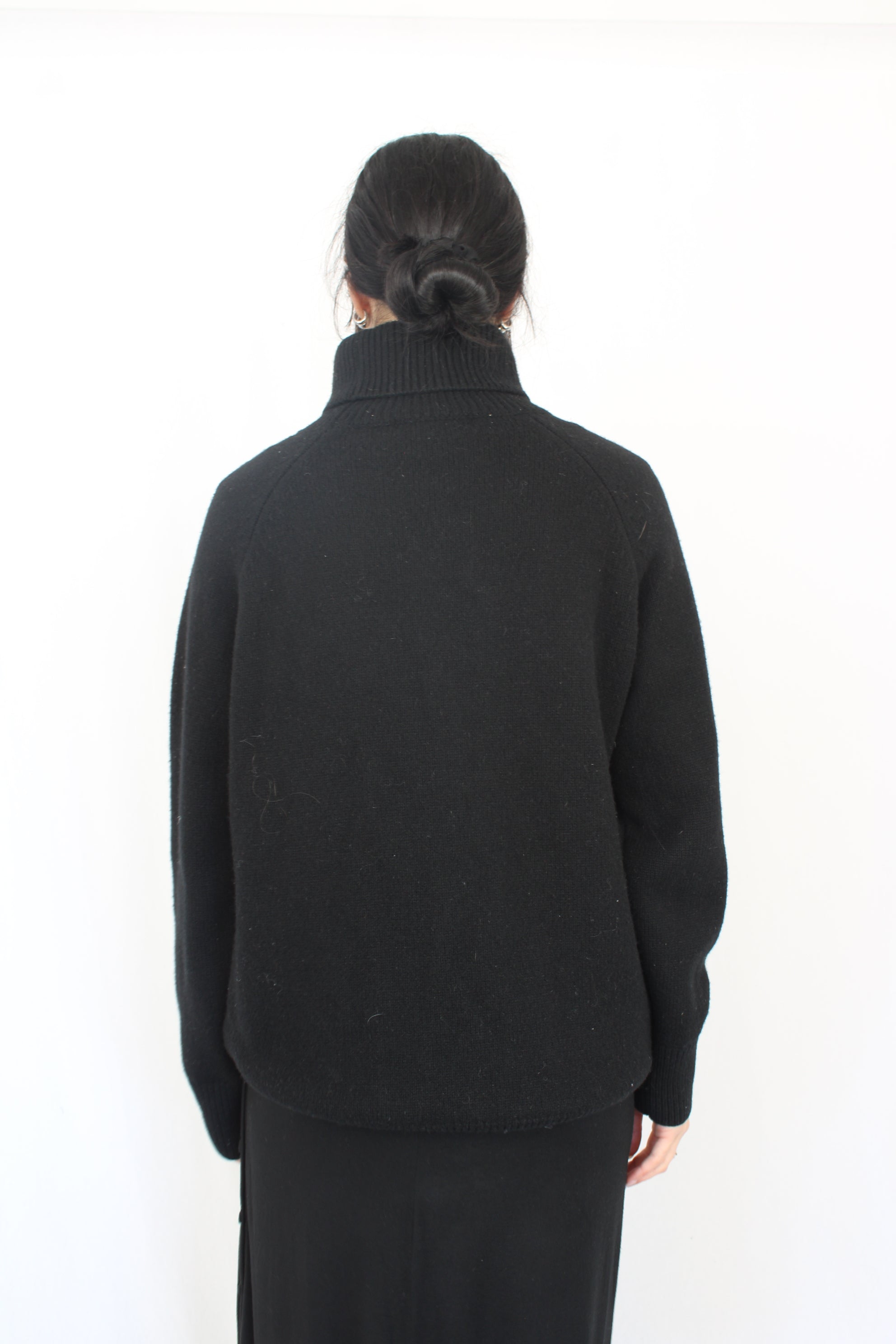 Assembly Label - Wool Turtleneck
