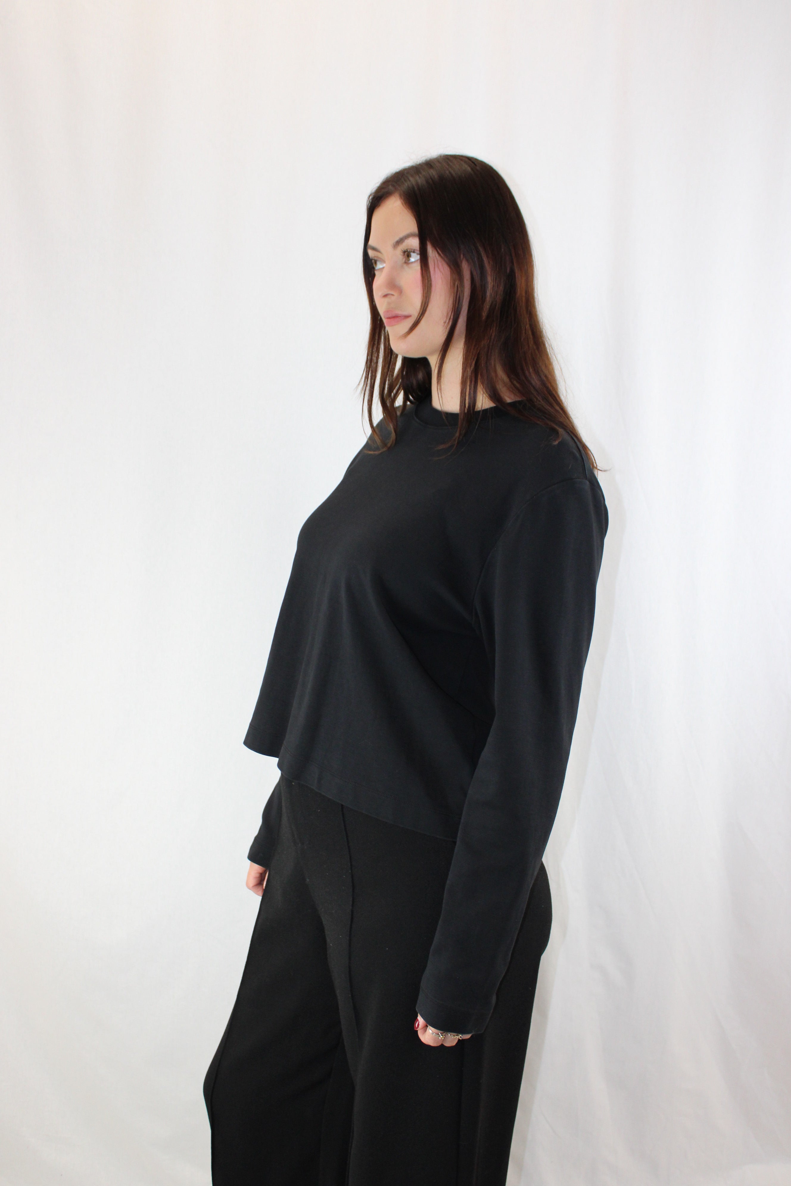 Moochi - Refine Long Sleeve Tee