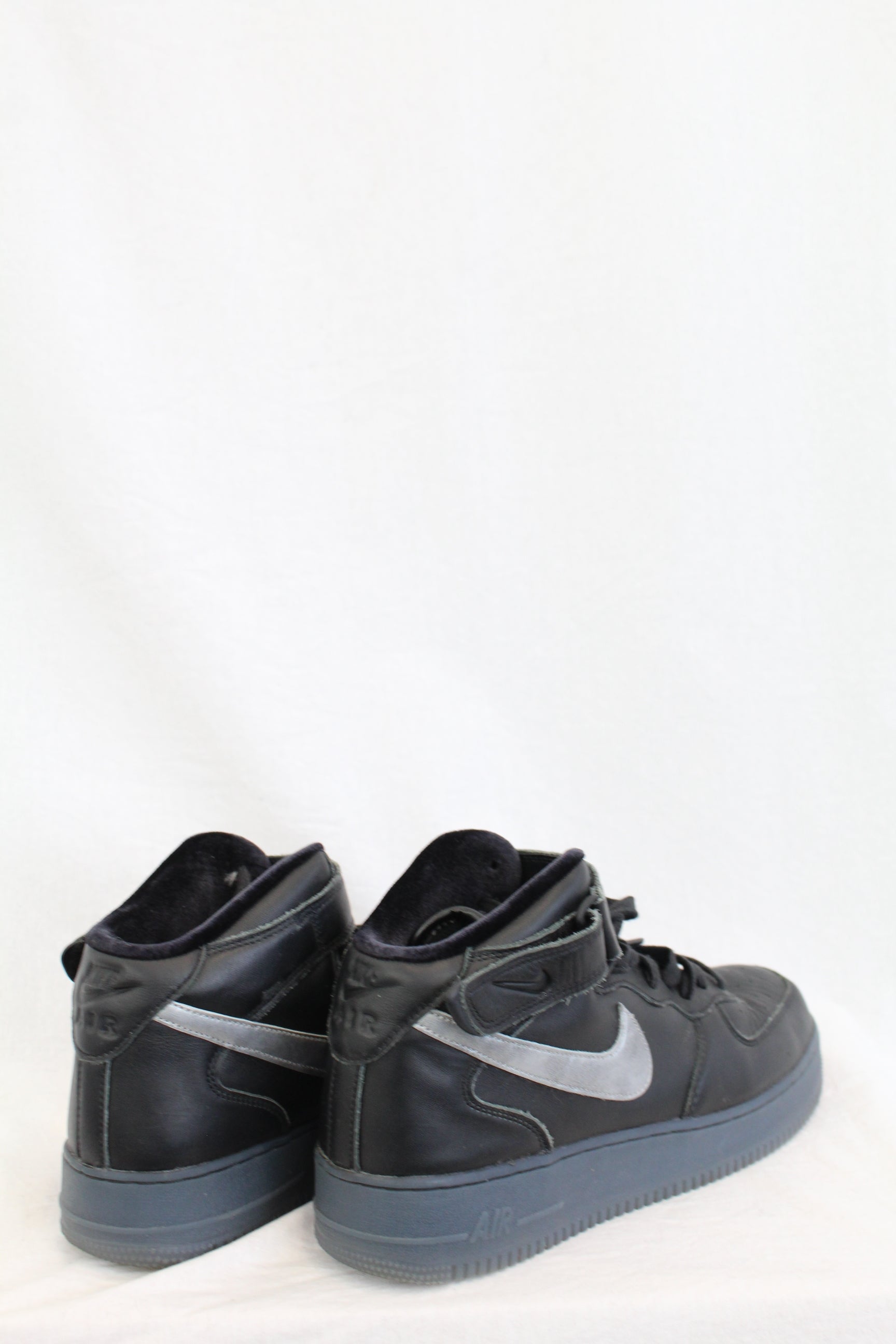 Nike - Air Force 1 Black Metallic Sneaker