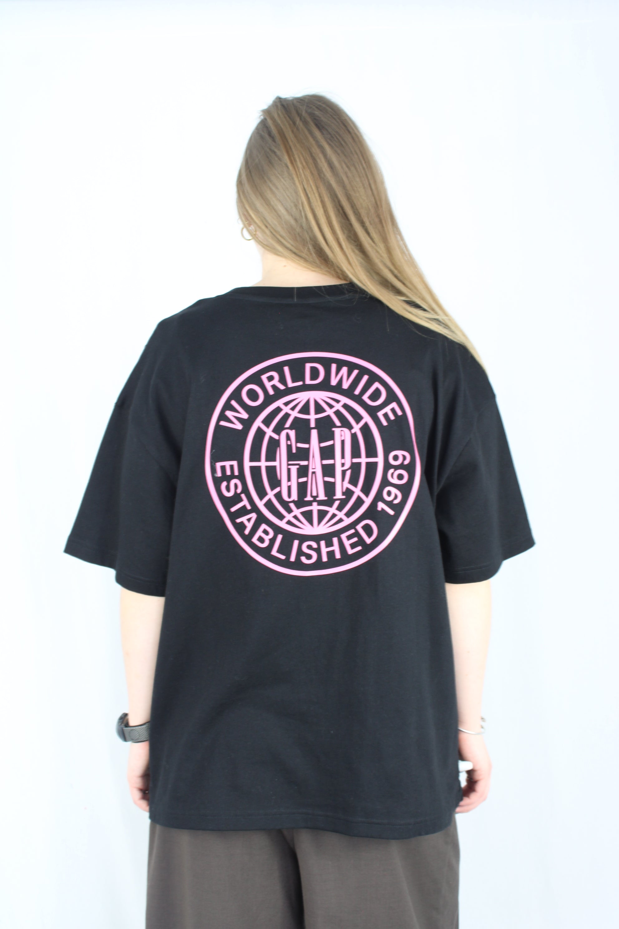Gap - Boxy Logo Tee