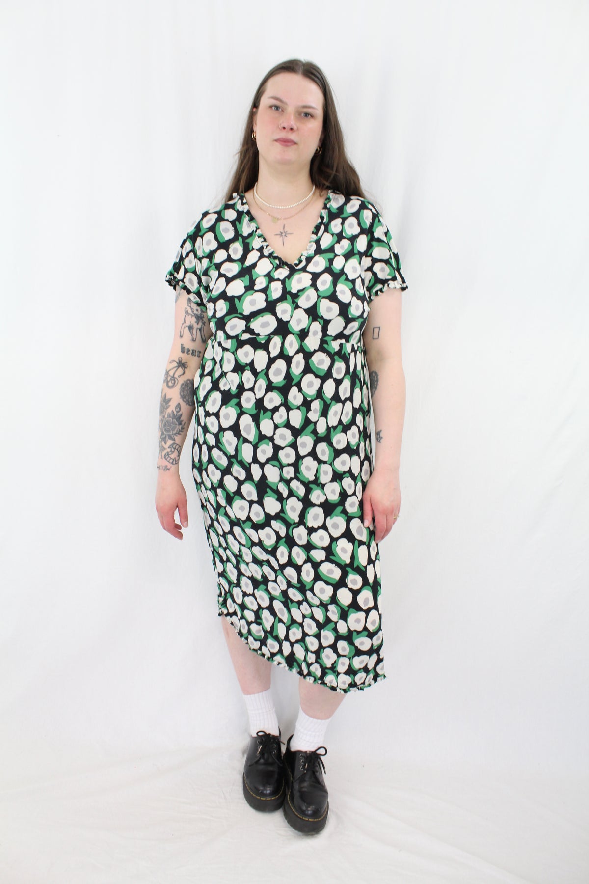 Briarwood - Frill Collar Midi Dress