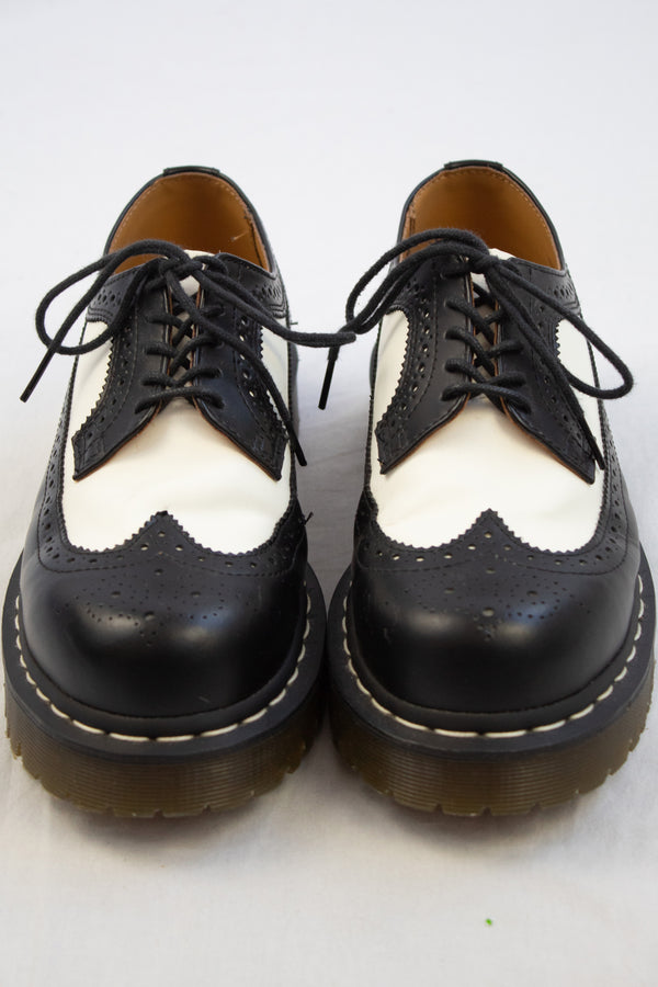 Dr. Martens - Low Cut Brogue Shoes