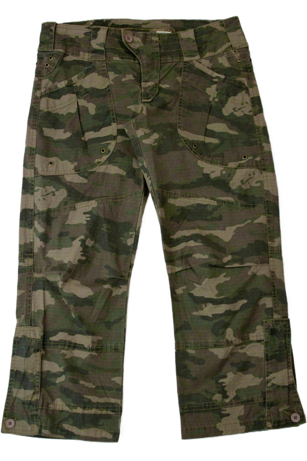 NORI - Camo Capri Pants