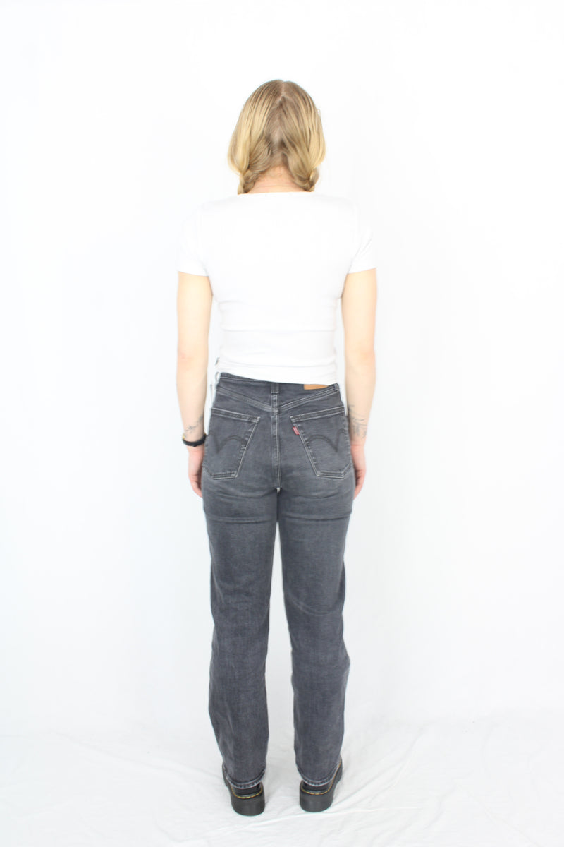 Levi Strauss - Ribcage Straight Jeans