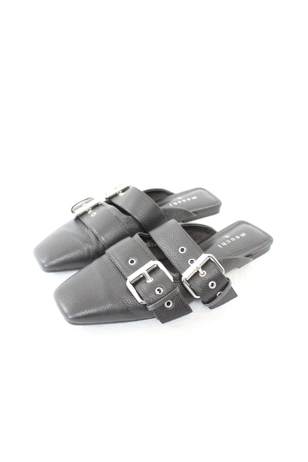 Moochi - Buckle Mules