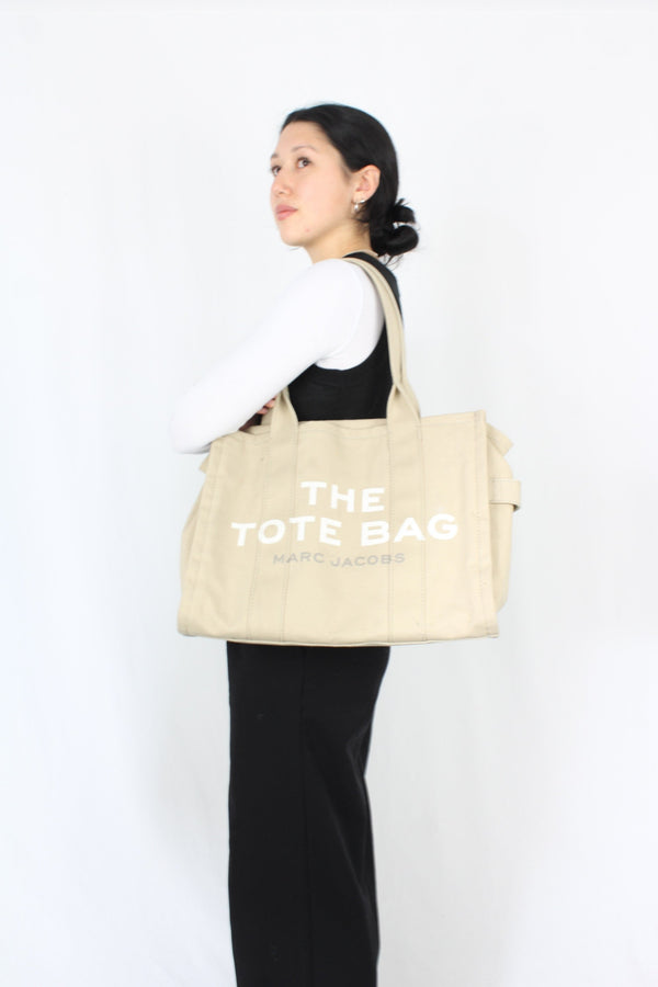 Marc Jacobs - The Tote Bag
