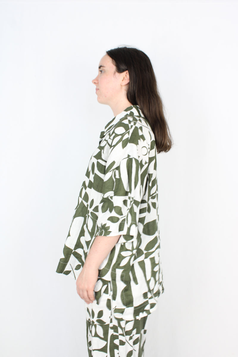 Country Road - Geometric Leaf Shirt