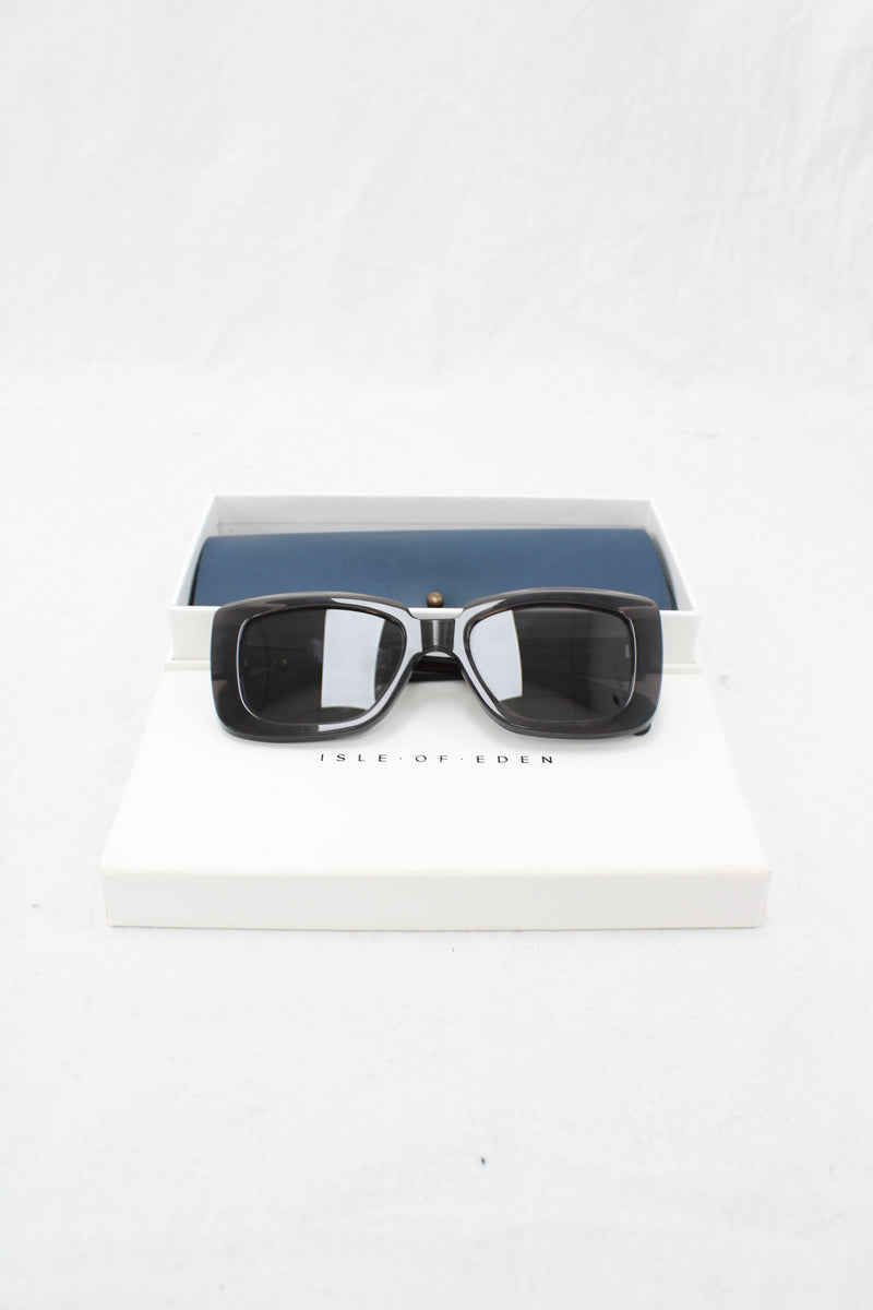 Isle Of Eden - Pia Sunglasses