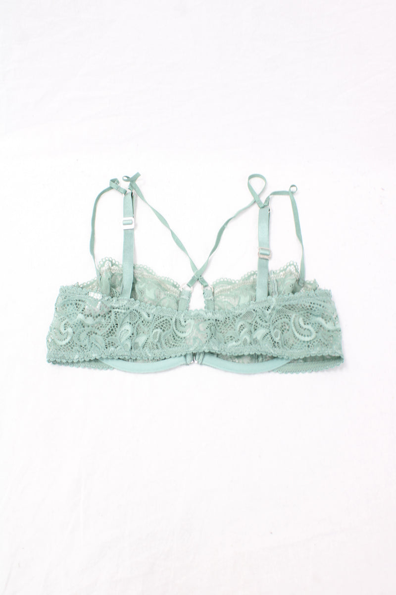 Lonely - Lace Underwire Bra