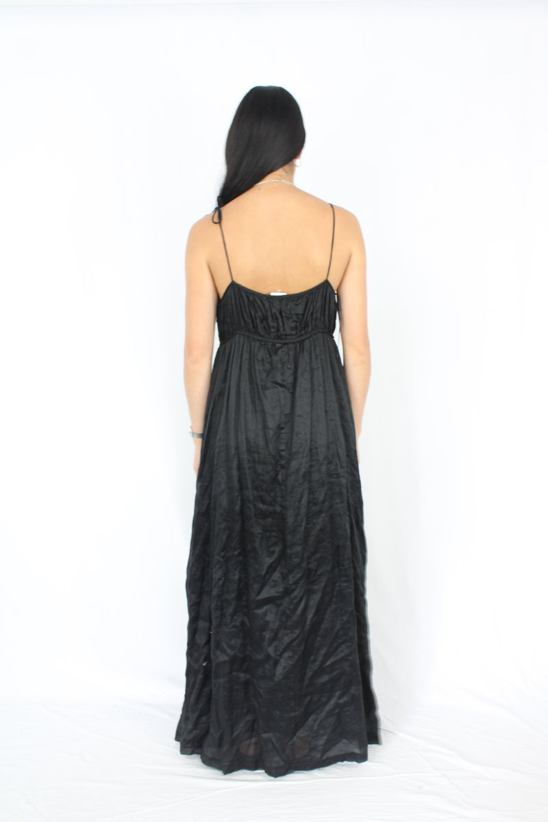 Dissh - Flowy Maxi Dress