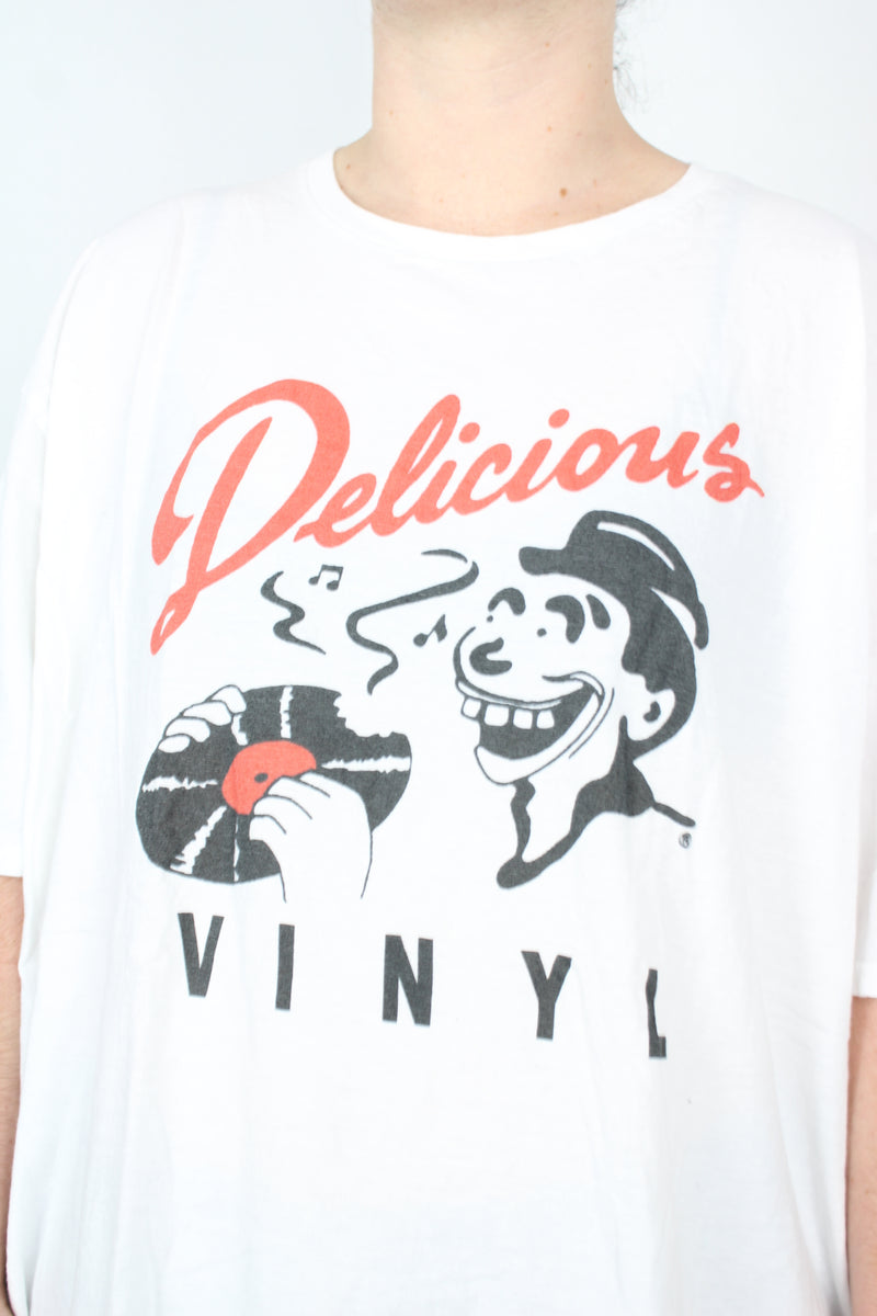 Gildan - Delicious Vinyls Tee