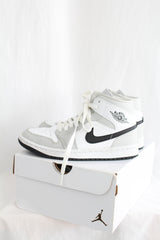 Air Jordan - Grey Fogg Mid 1'S