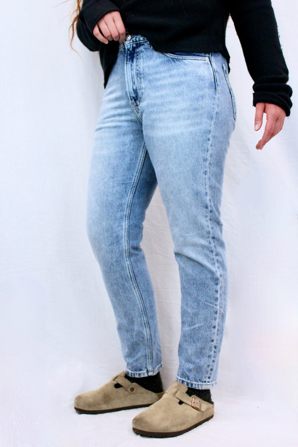 Calvin Klein Jeans - Slim Straight Jeans