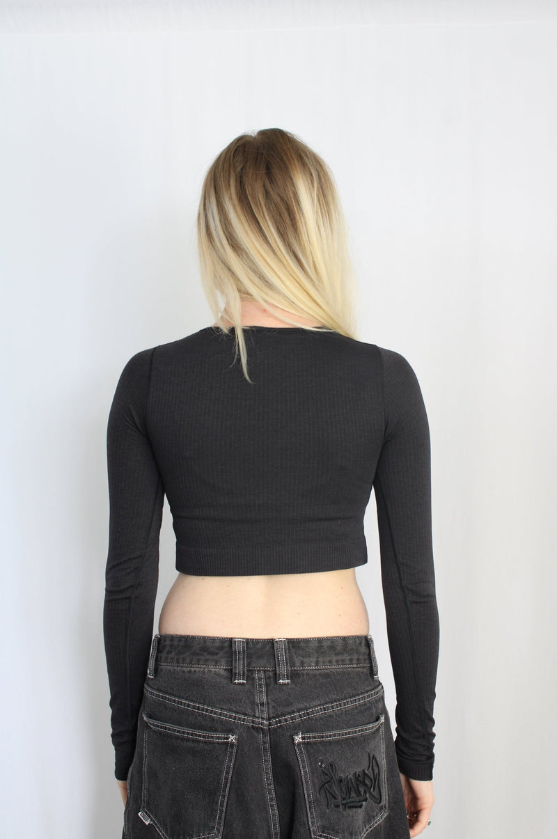 Active Cropped Long-Sleeve Top